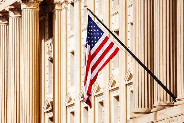 中银国际：升农业银行目标价至6.95港元 价值被低估 评级“买入”